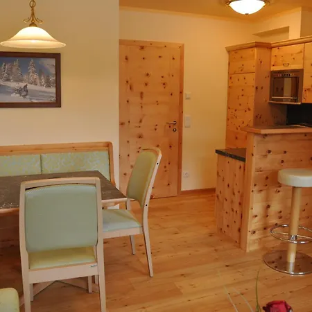 Otel Grizzly Sport & Motorrad Sankt Margarethen im Lungau