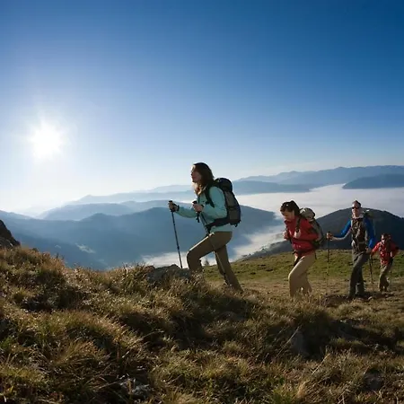 Grizzly Sport & Motorrad Resort 4*