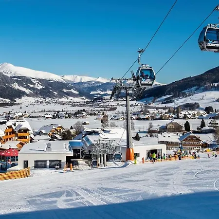 Grizzly Sport & Motorrad Otel